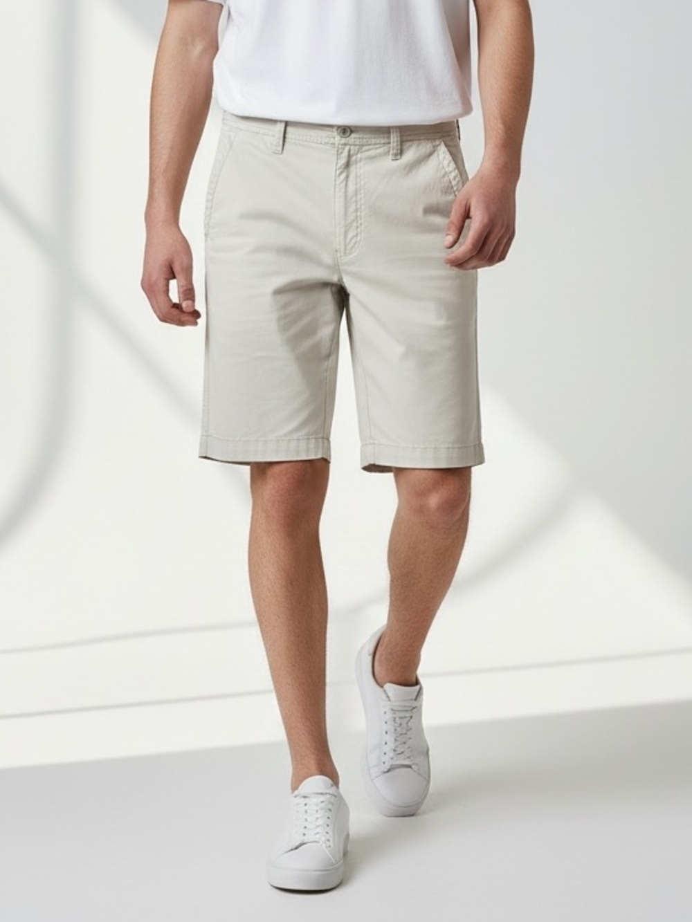Old Navy Men's Beige Shorts Flat Front Cotton Chino Loose Fit Size 33
